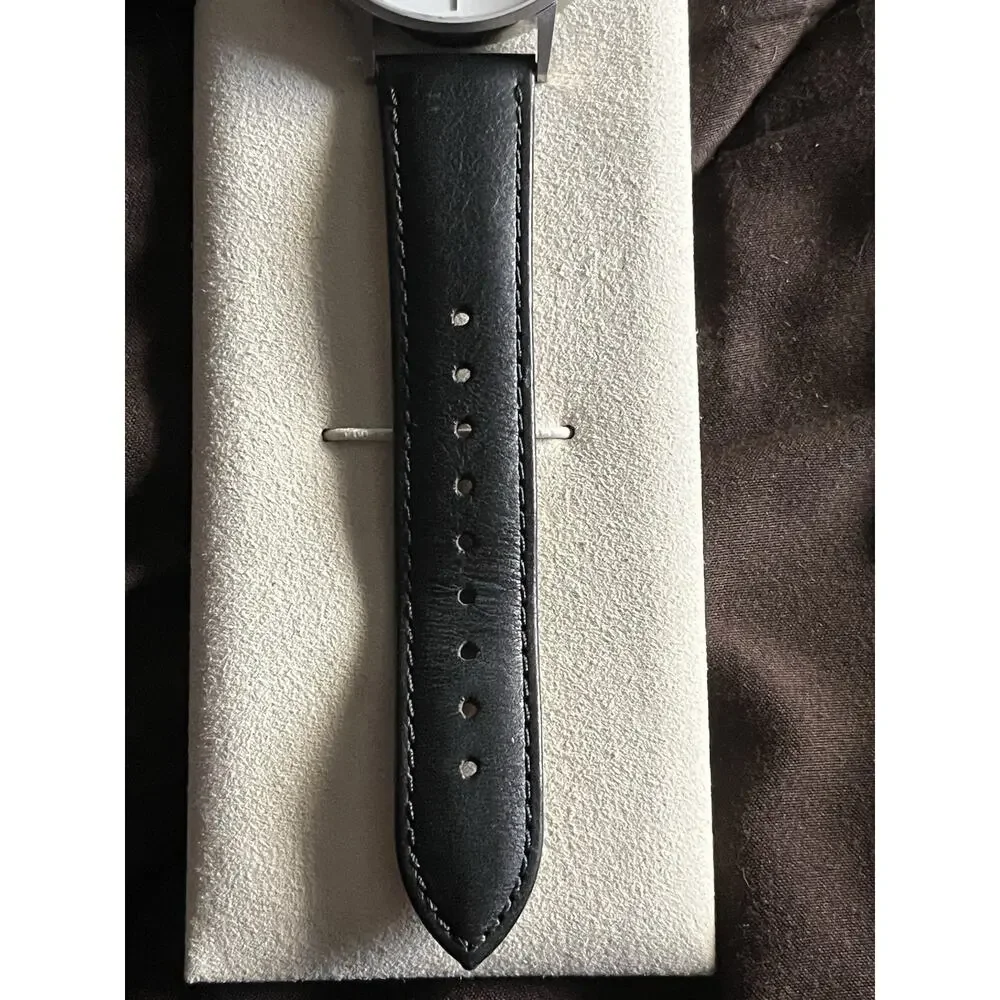 Linjer Model 40 Minimalist Watch Swiss Quartz Sapphire Crystal Black Leather Box